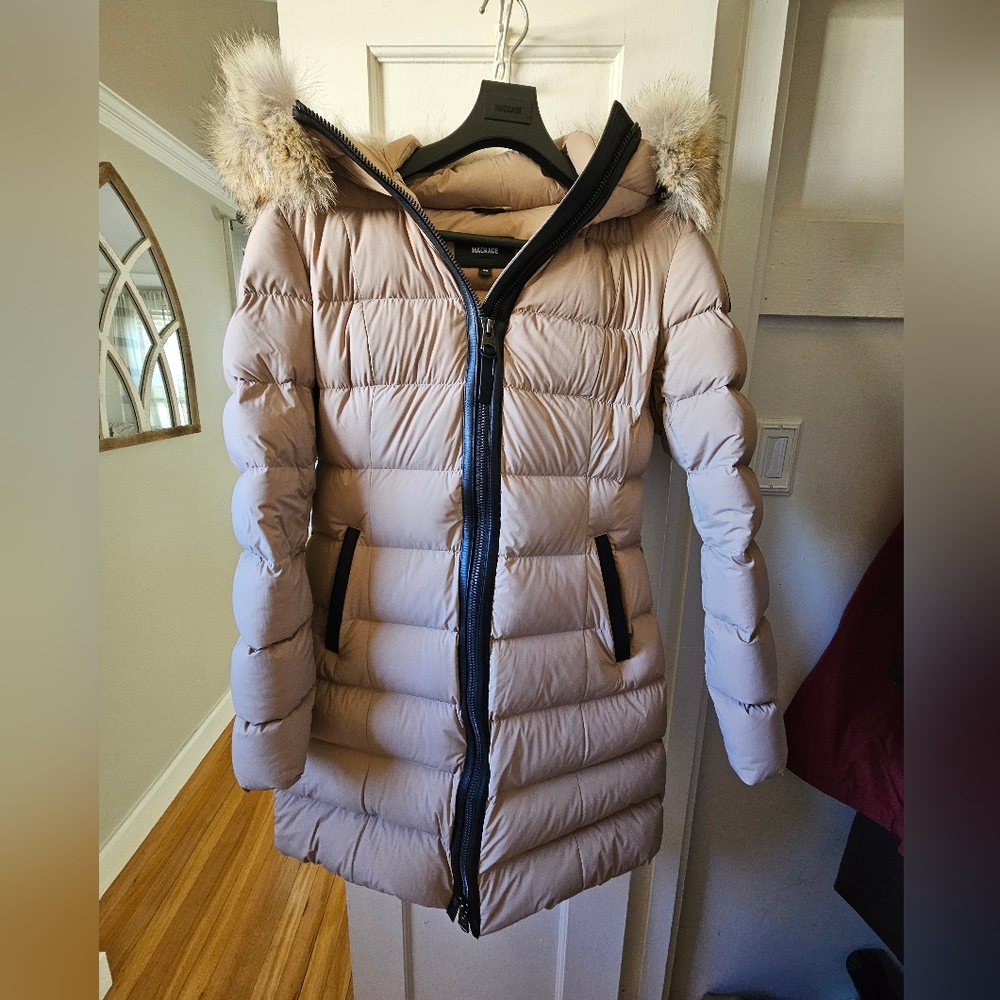 MACKAGE CALLA- C CAMEL M - Coat $1250 - Picture 7 of 8
